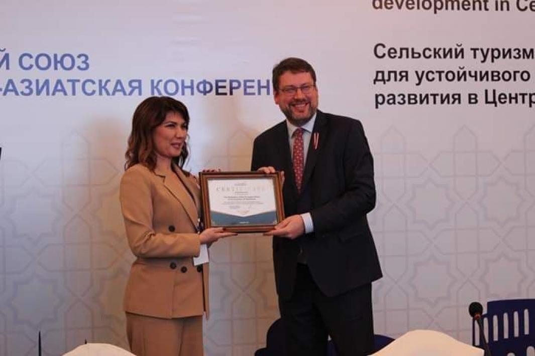 В приветственной речи к участникам конференции Посол ЕС в Узбекистане Эдуардс Стипрайс отметил